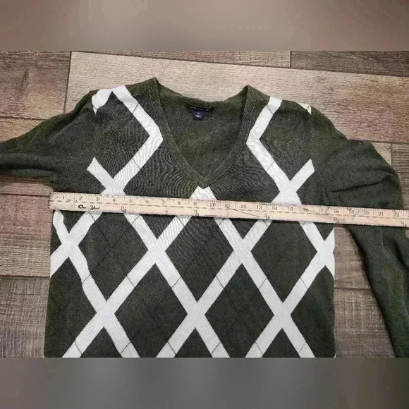 Tommy Hilfiger Women's Sweater Med Green And White V-Neck Pullover SOFT - Picture 5 of 6